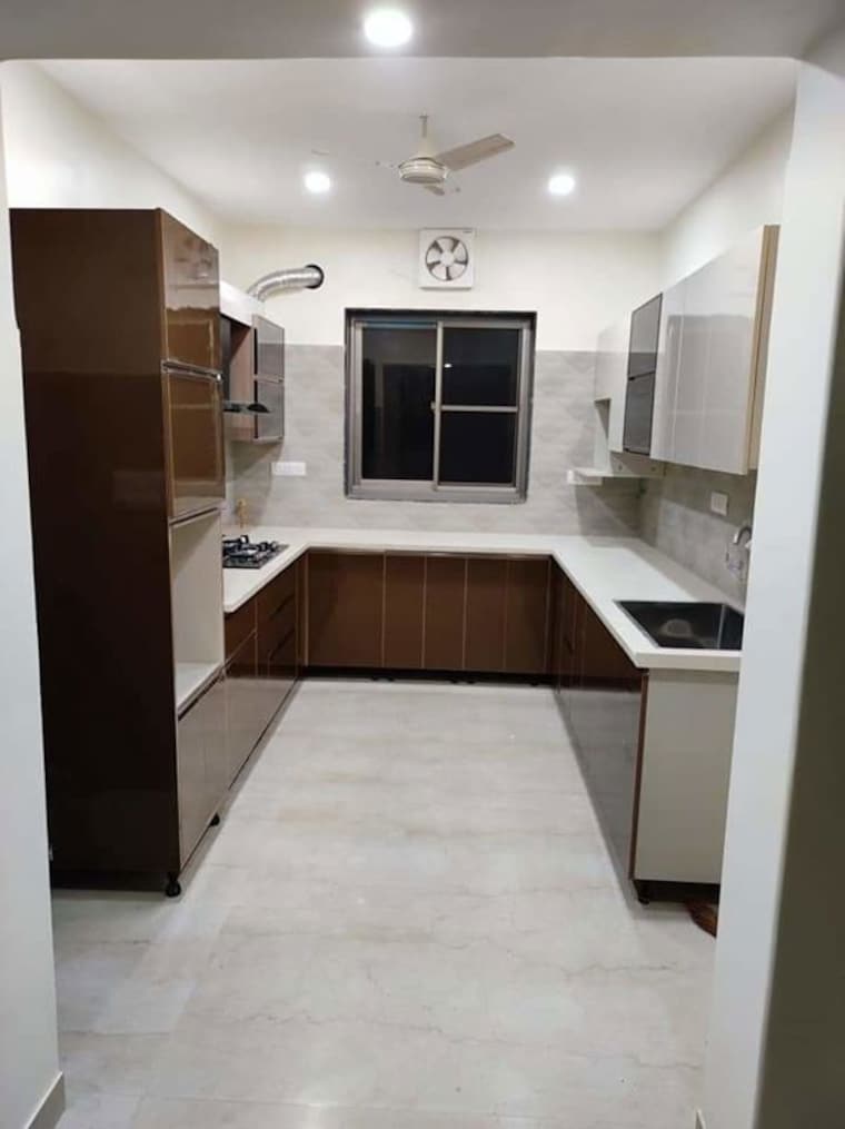 Kitchen, kalkaji 3 Bedroom 300 Sq.Yd. Builder Floor In Kalkaji Delhi 10701941