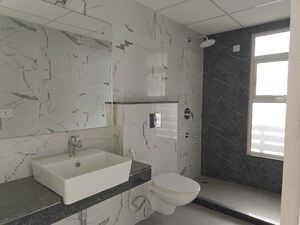 Team Area in 4 BHK Builder Floor at Sector 21 – for Rent