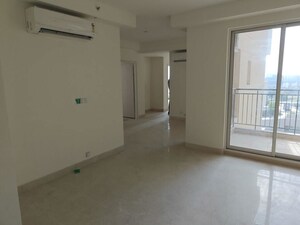 Room in 2 BHK Builder Floor at Sector 22 – for Rent