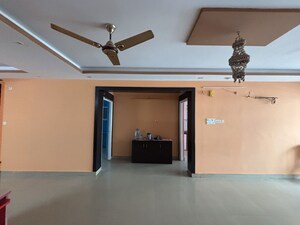 Room in 3 BHK Apartment at SMR Vinay Fountainhead, Hafeezpet – for Rent