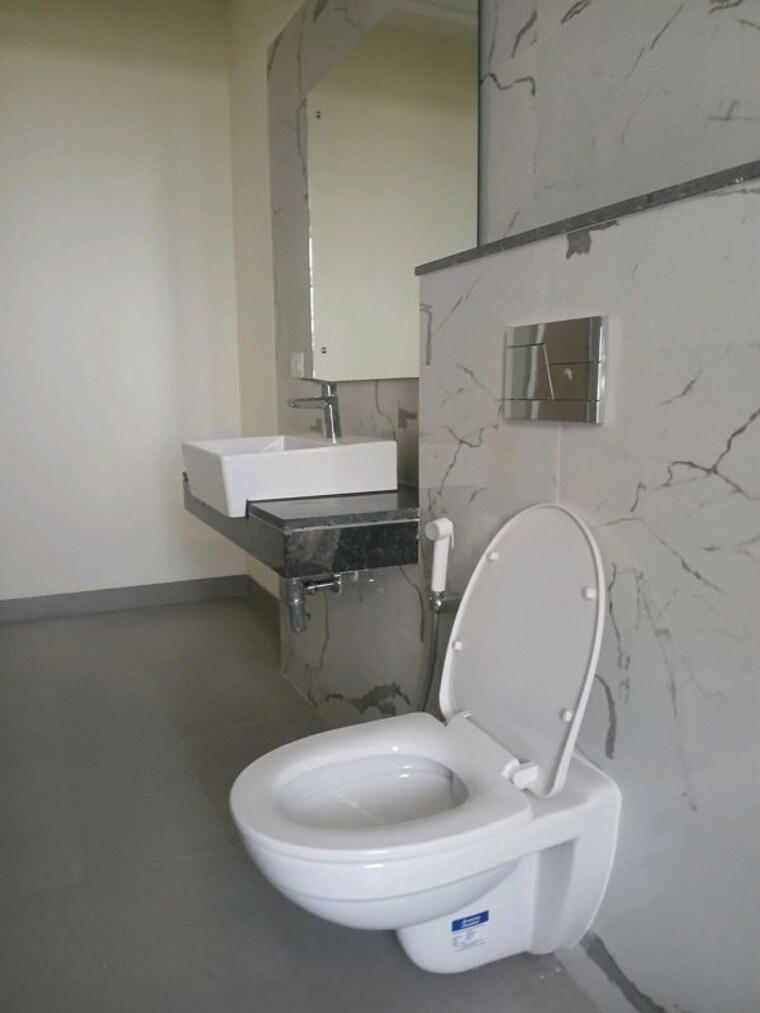 Bathroom, sector 22 3 Bedroom 1500 Sq.Ft. Builder Floor In Sector 22 Gurgaon 10702023
