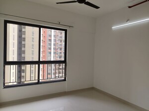 Room in 2 BHK Apartment at Shapoorji Pallonji Sensorium, Hinjewadi – for Rent