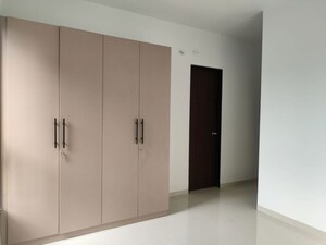 Room in 2 BHK Apartment at Shapoorji Pallonji Sensorium, Hinjewadi – for Rent