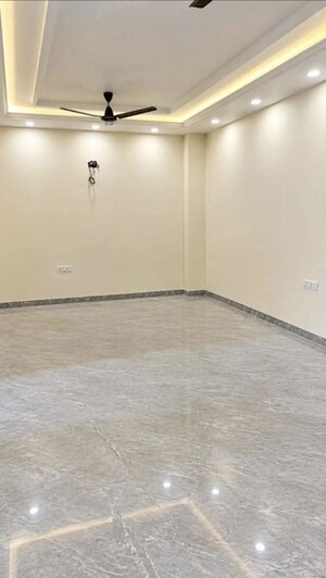 Room in 3 BHK Builder Floor at Ganga Kashi Residences, Sector 89 – for Sale