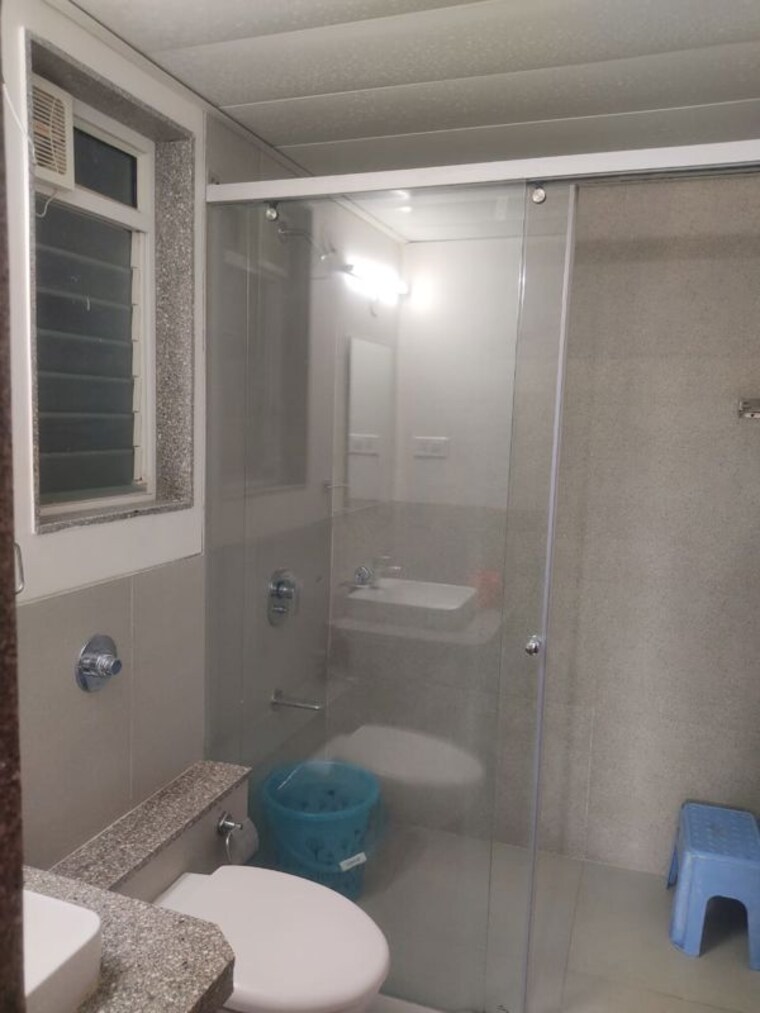 Bathroom, goel-ganga-acropolis 3.5 Bedroom 1700 Sq.Ft. Apartment In Baner Pune 10701996