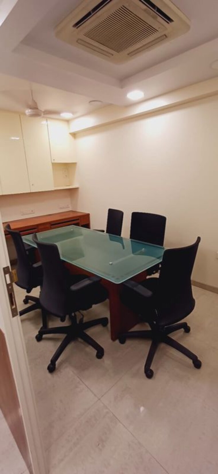 Team Area, sai-samarth-business-park Commercial Office Space 1200 Sq.Ft. In Govandi Mumbai 10702022