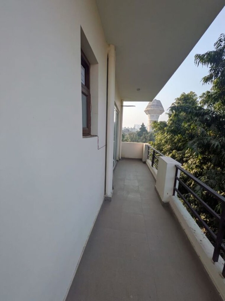 Balcony, uppal-southend 3 Bedroom 2000 Sq.Ft. Apartment In Sector 49 Gurgaon 10702037