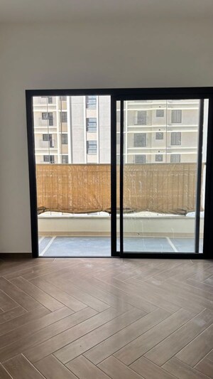 Room in 3.5 BHK Apartment at Sarjapur Road – for Sale
