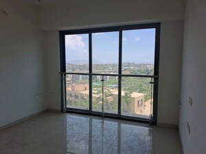 Room in 3 BHK Apartment at Peninsula Celestia Spaces, Parel – for Sale