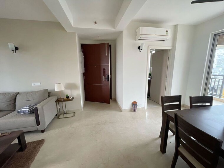 Living Room, sector 21 3 Bedroom 1600 Sq.Ft. Builder Floor In Sector 21 Gurgaon 10702042