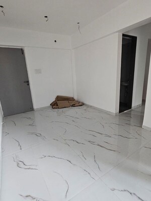 Room in 1 BHK Apartment at Rockline The Meridian Towers, Ghatkopar West – for Rent