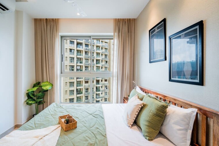 Living Room, hiranandani-regent-hill 1 Bedroom 379 Sq.Ft. Apartment In Powai Mumbai 10702052