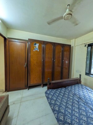 Bedroom in 1 BHK Apartment at Santacruz West – for Rent
