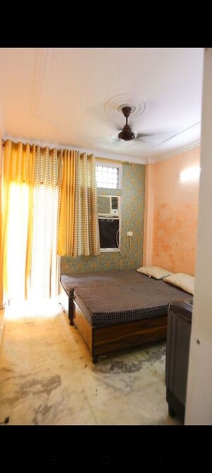 2 BHK Builder Floor For Rent in Kalkaji