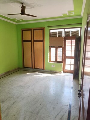 2.5 BHK Villa For Rent in Sector 21