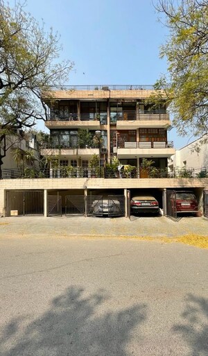 3 BHK Builder Floor – Exterior View View at Green Park - for Rent