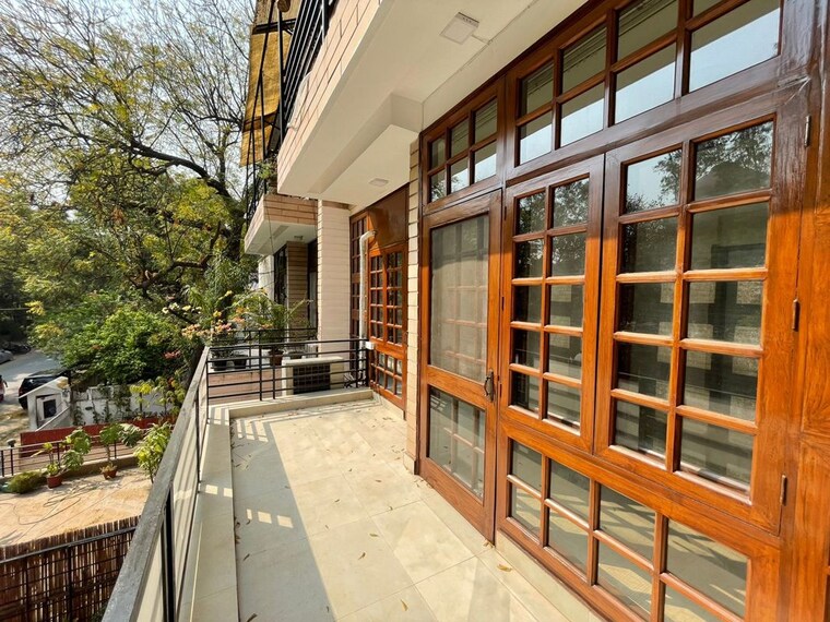 Balcony, green park 3 Bedroom 1600 Sq.Ft. Builder Floor In Green Park Delhi 10702097