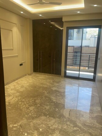 4 BHK +  2200 Sq.Ft. Builder Floor in DLF City Phase III