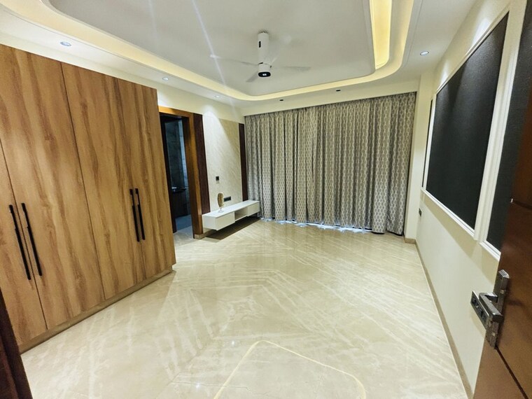 Room, sector 23 3 Bedroom 1600 Sq.Ft. Builder Floor In Sector 23 Gurgaon 10702114