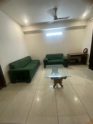 Team Area in 2 BHK Villa at Sector 23 – for Rent
