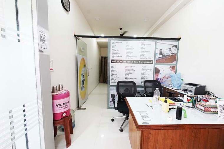 Team Area, gota Commercial Office Space 450 Sq.Ft. In Gota Ahmedabad 10702142