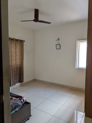 Room in 2.5 BHK Apartment at Prestige Sunrise Park Brichwood, Electronic City Phase I – for Sale