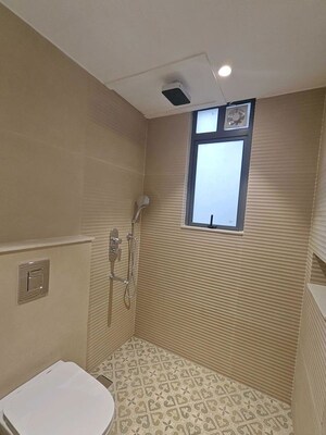 Bathroom in 2 BHK Builder Floor at Sector 21 – for Rent