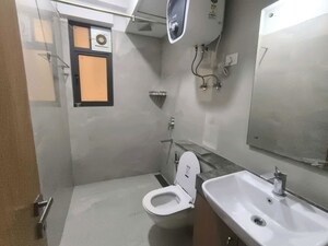 Team Area in 3 BHK Builder Floor at Sector 23 – for Rent