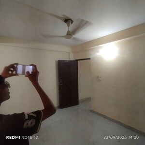 Room in 1 BHK Builder Floor at Kishangarh – for Rent