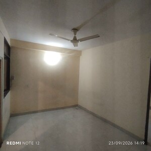 Room in 1 BHK Builder Floor at Kishangarh – for Rent
