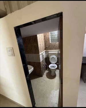 Bathroom in 1 RK Apartment at Bindra Complex, Andheri East – for Rent