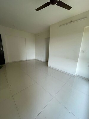 Room in 1 BHK Apartment at Godrej Central, Chembur – for Rent