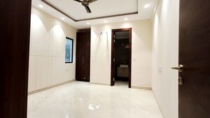 Room in 3 BHK Independent House at Saket – for Rent