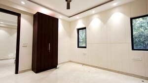 Room in 3 BHK Independent House at Saket – for Rent