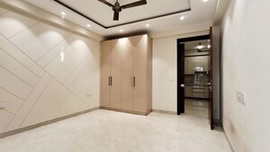 Room in 3 BHK Independent House at Saket – for Rent