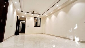 Room in 3 BHK Independent House at Saket – for Rent