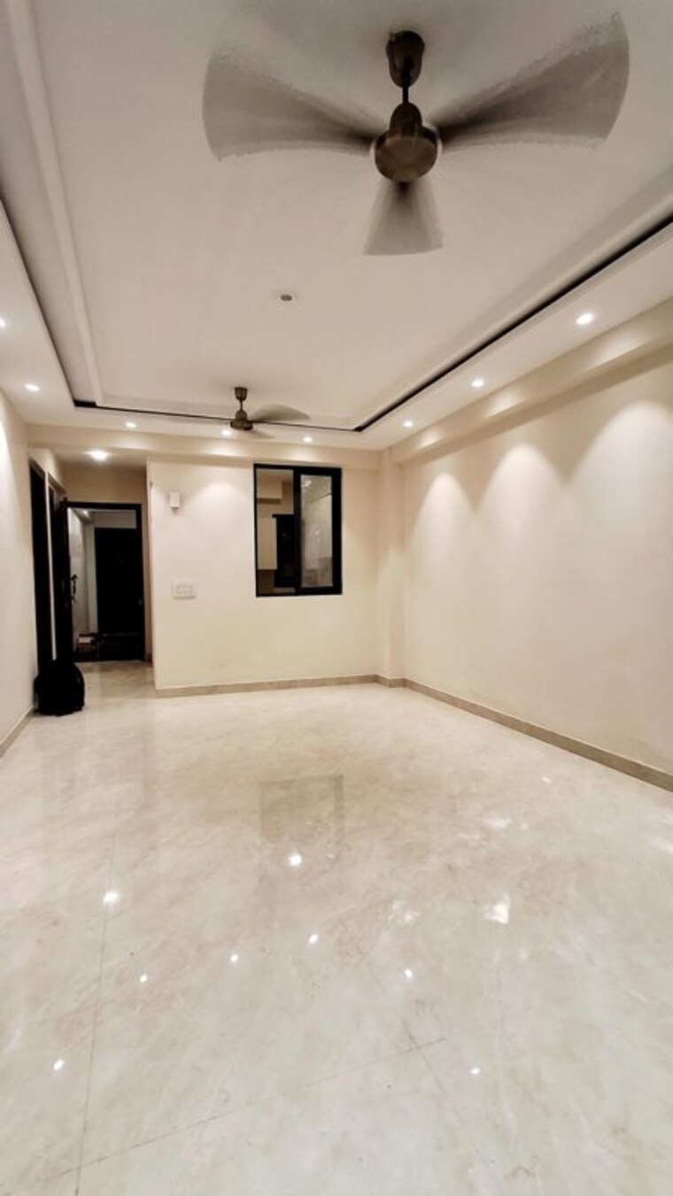 Room, saket 3 Bedroom 1800 Sq.Ft. Independent House In Saket Delhi 10702177