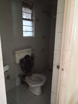 Bathroom in 2 BHK Apartment at Sheela Vihar Colony – for Rent