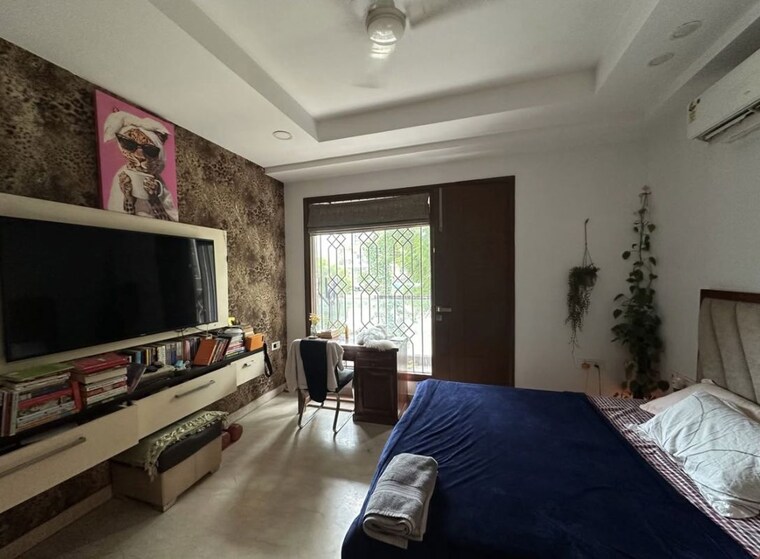 Living Room, tagore garden 3 Bedroom 140 Sq.Yd. Builder Floor In Tagore Garden Delhi 10702191