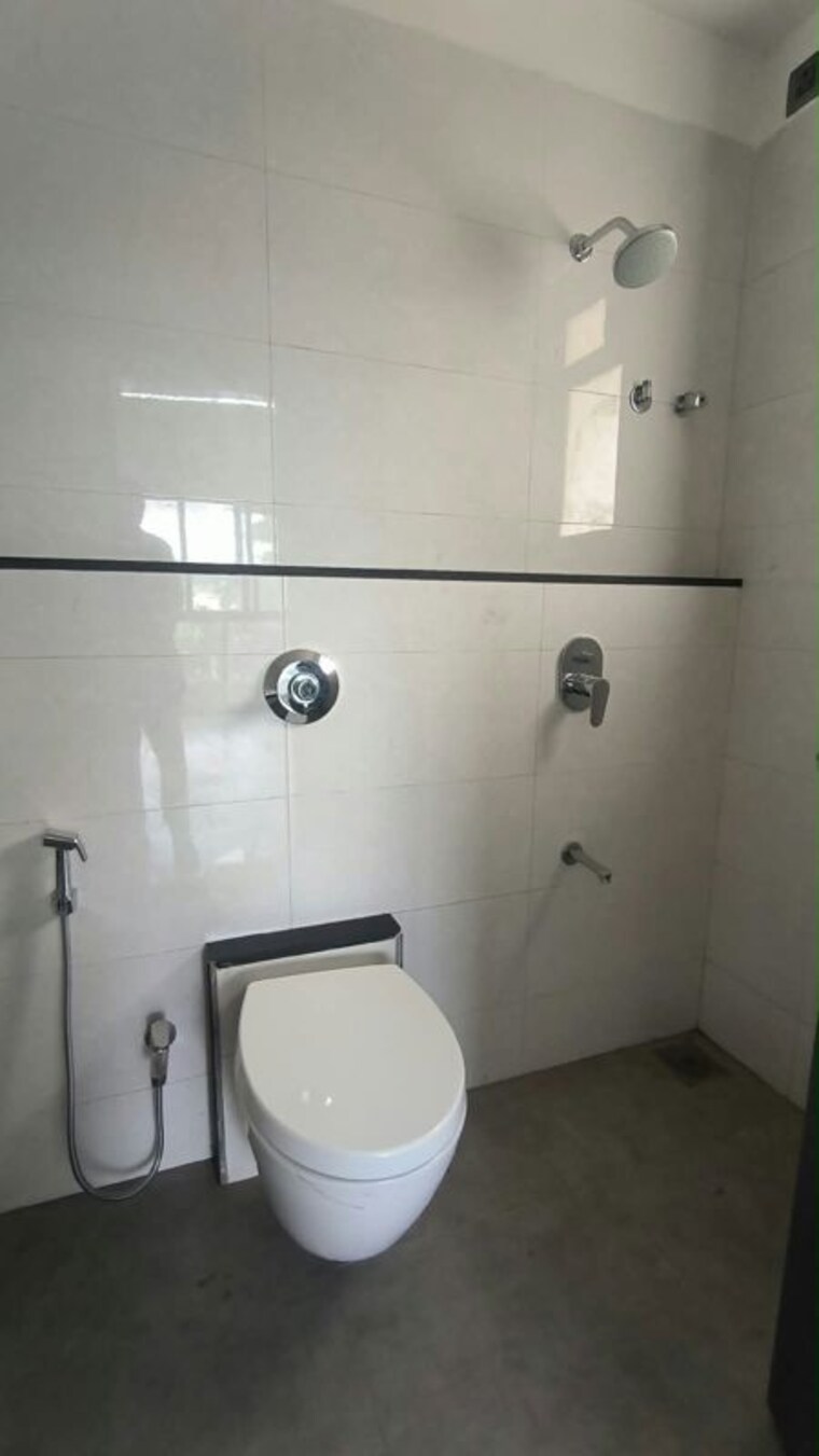 Bathroom, anu-smera-celeste 3 Bedroom 1000 Sq.Ft. Apartment In Chembur Mumbai 10702215