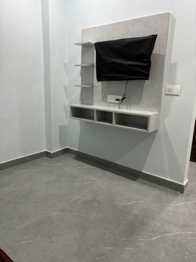 Kitchen, sector 18 1 RK 160 Sq.Ft. Apartment In Sector 18 Gurgaon 10702195