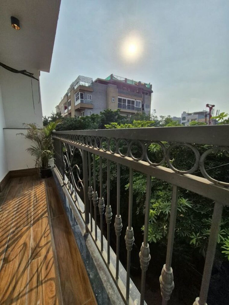 Balcony, saket 3 Bedroom 1700 Sq.Ft. Apartment In Saket Delhi 10702219