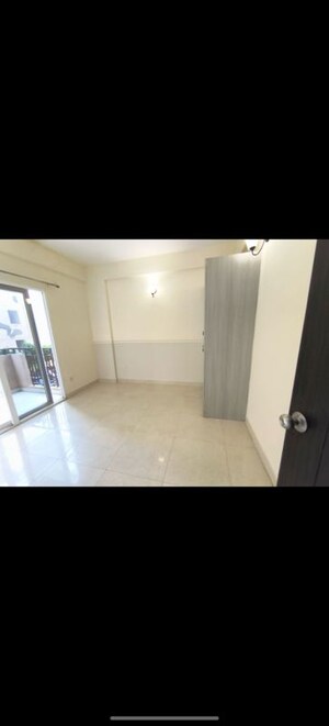 Room in 2 BHK Apartment at Apex Our Homes, Sector 37c – for Sale
