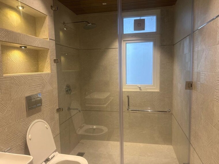Bathroom, sector 21 3 Bedroom 1500 Sq.Ft. Builder Floor In Sector 21 Gurgaon 10702252