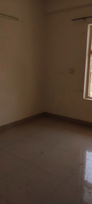 Room in 3 BHK Apartment at BPTP Park Elite Premium, Sector 84 – for Sale