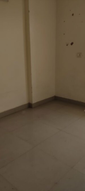 Room in 3 BHK Apartment at BPTP Park Elite Premium, Sector 84 – for Sale