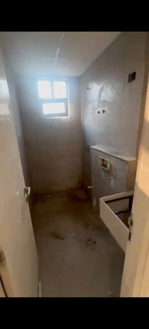 Furnished Amenities in 3 BHK Apartment at Signature Global City 81, Sector 81 – for Sale