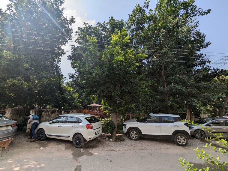  Parking, sector 23 3 Bedroom 1818 Sq.Ft. Apartment In Sector 23 Gurgaon 10702228