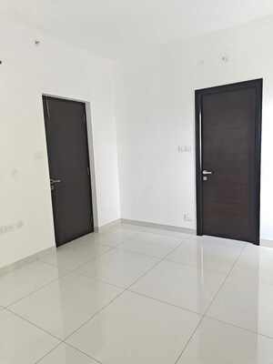 Room in 2 BHK Apartment at Aparna Zenon, Puppalaguda – for Sale