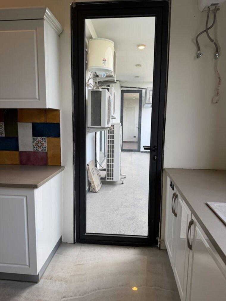 Room, sector 23a 3 Bedroom 1500 Sq.Ft. Builder Floor In Sector 23a Gurgaon 10702262